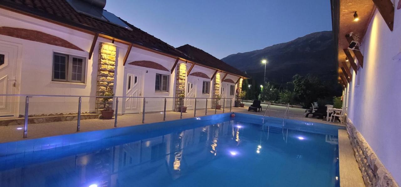 Guesthouse Lord Byron Tepelene المظهر الخارجي الصورة