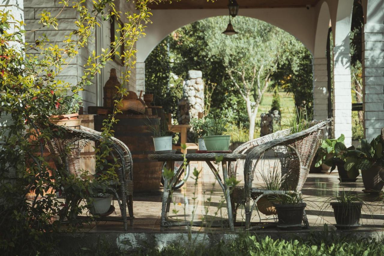 Guesthouse Lord Byron Tepelene المظهر الخارجي الصورة